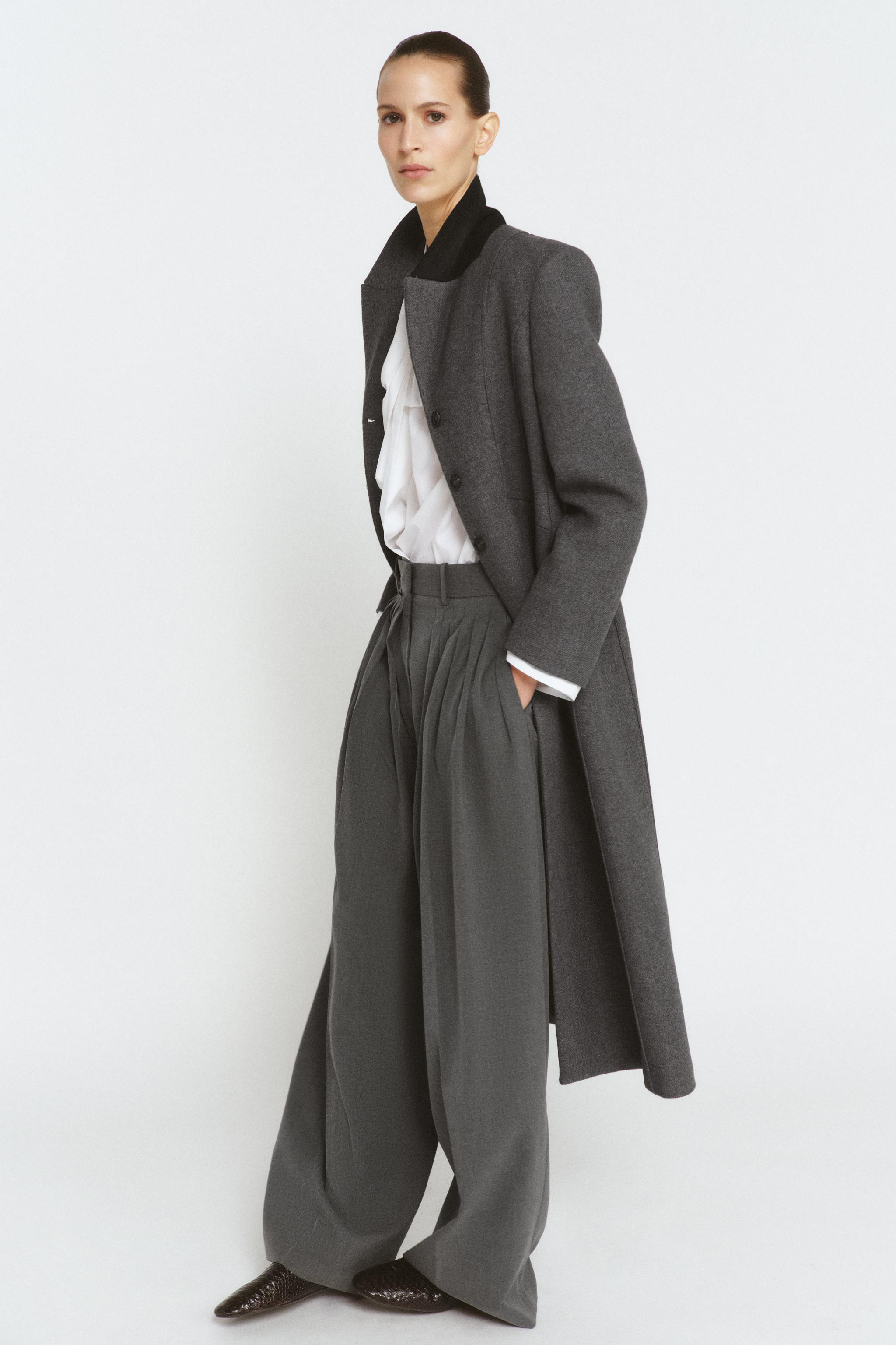 FITTED COAT WITH MANTECO WOOL ZW COLLECTION LIMITED EDITION | Zara US