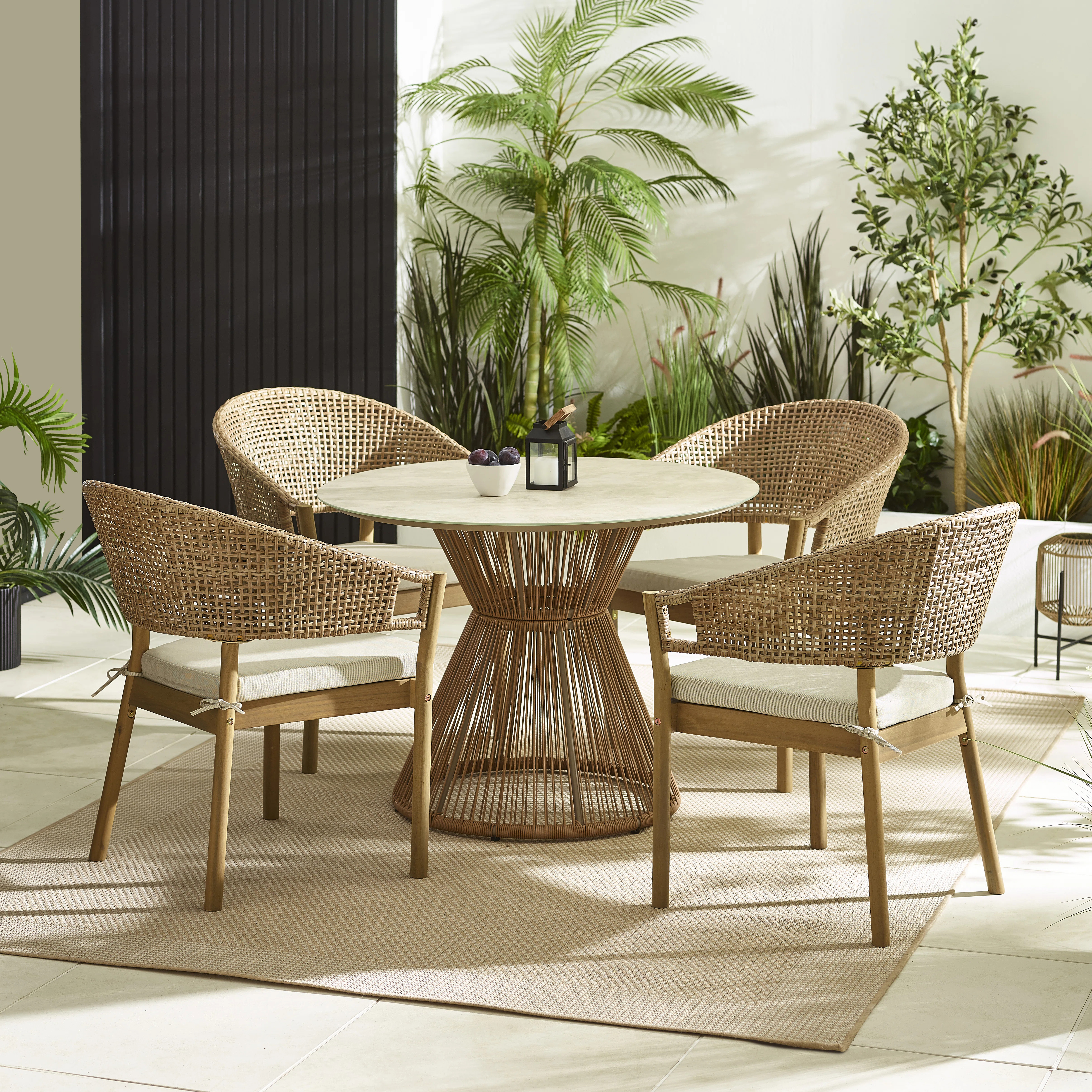 Halleli Rattan Round Garden Dining Table With 4 Amanzhan Dining Chairs - Modern Boho Style | Wayfair UK
