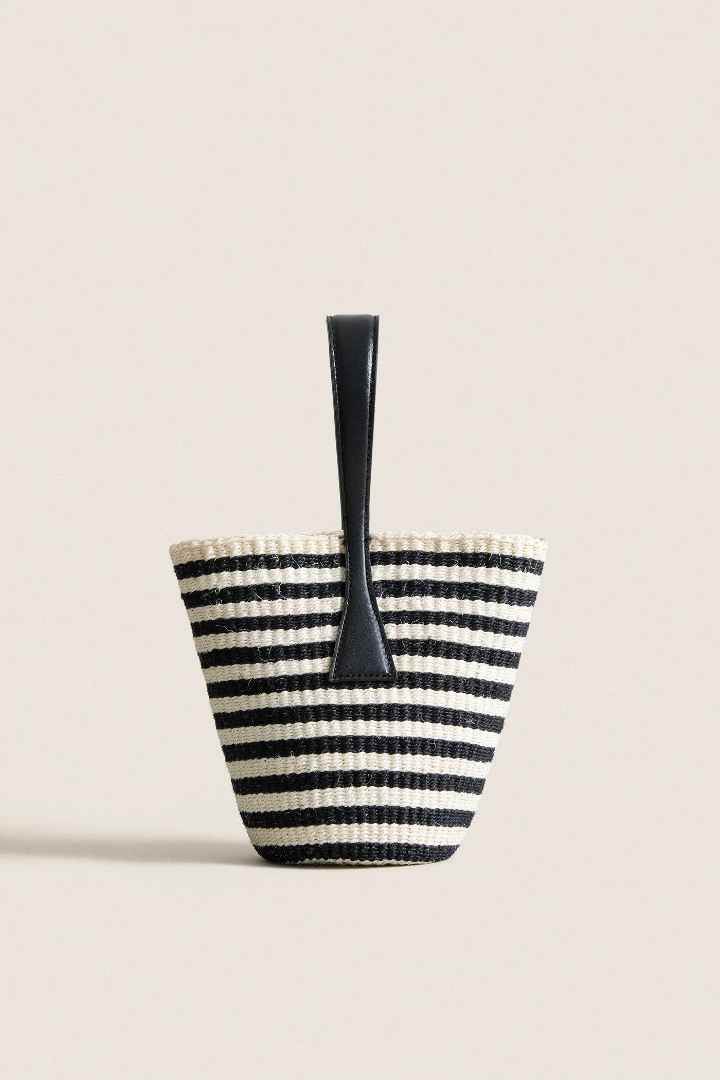 Black Sisal Single Handle Basket | Tuckernuck (US)