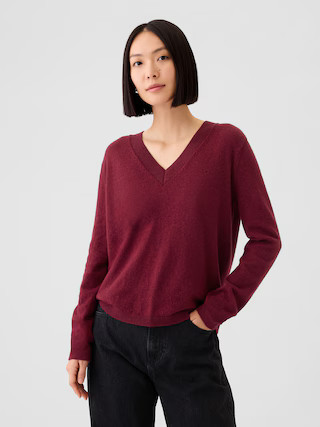 CashSoft V-Neck Sweater | Gap (US)