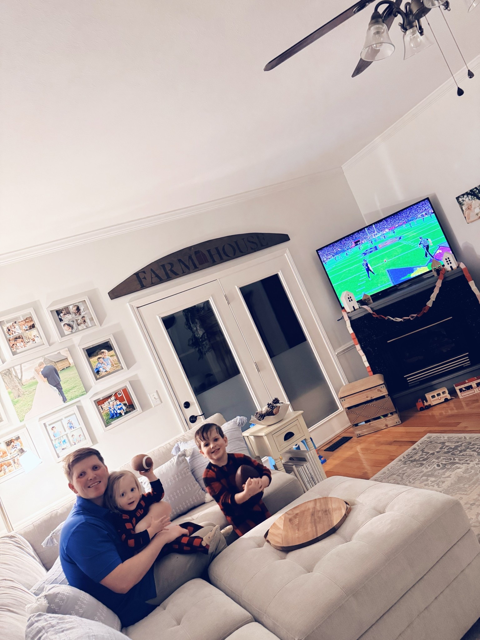 Super Bowl Sunday with my boys 🏈🏟️