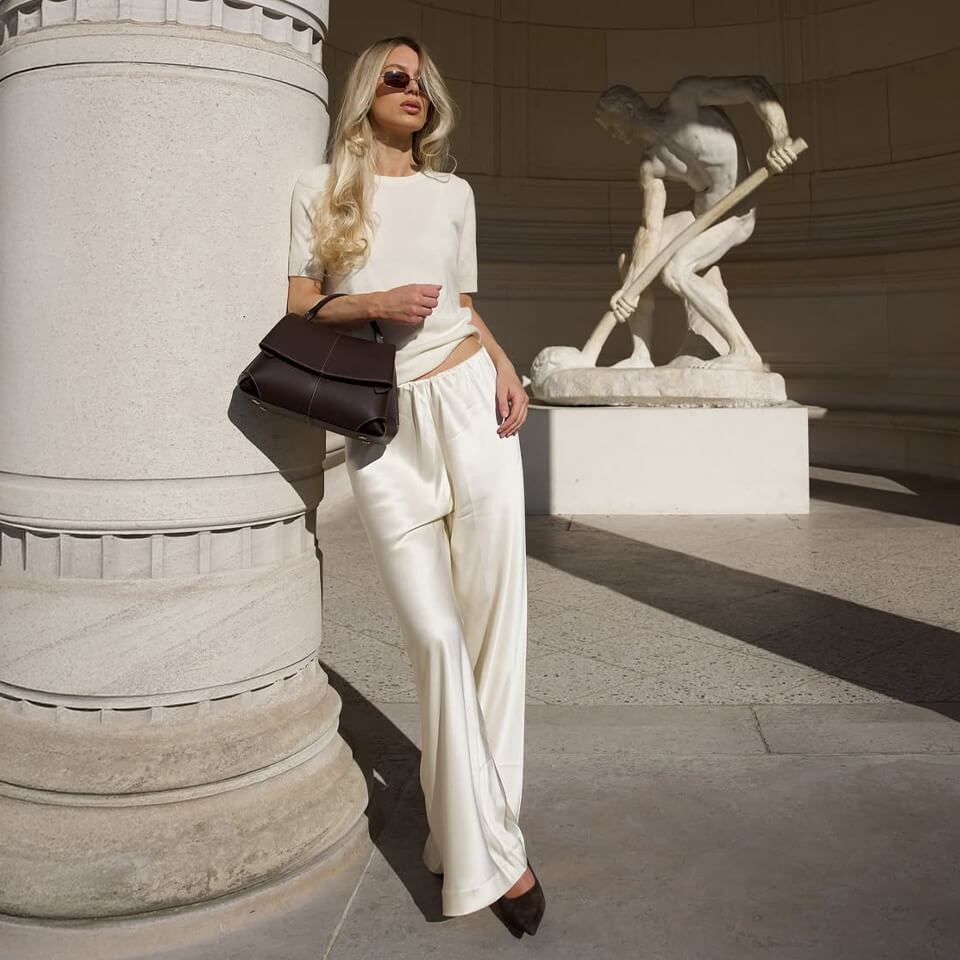 Pantaloni in seta con taglio sbieco | LILYSILK