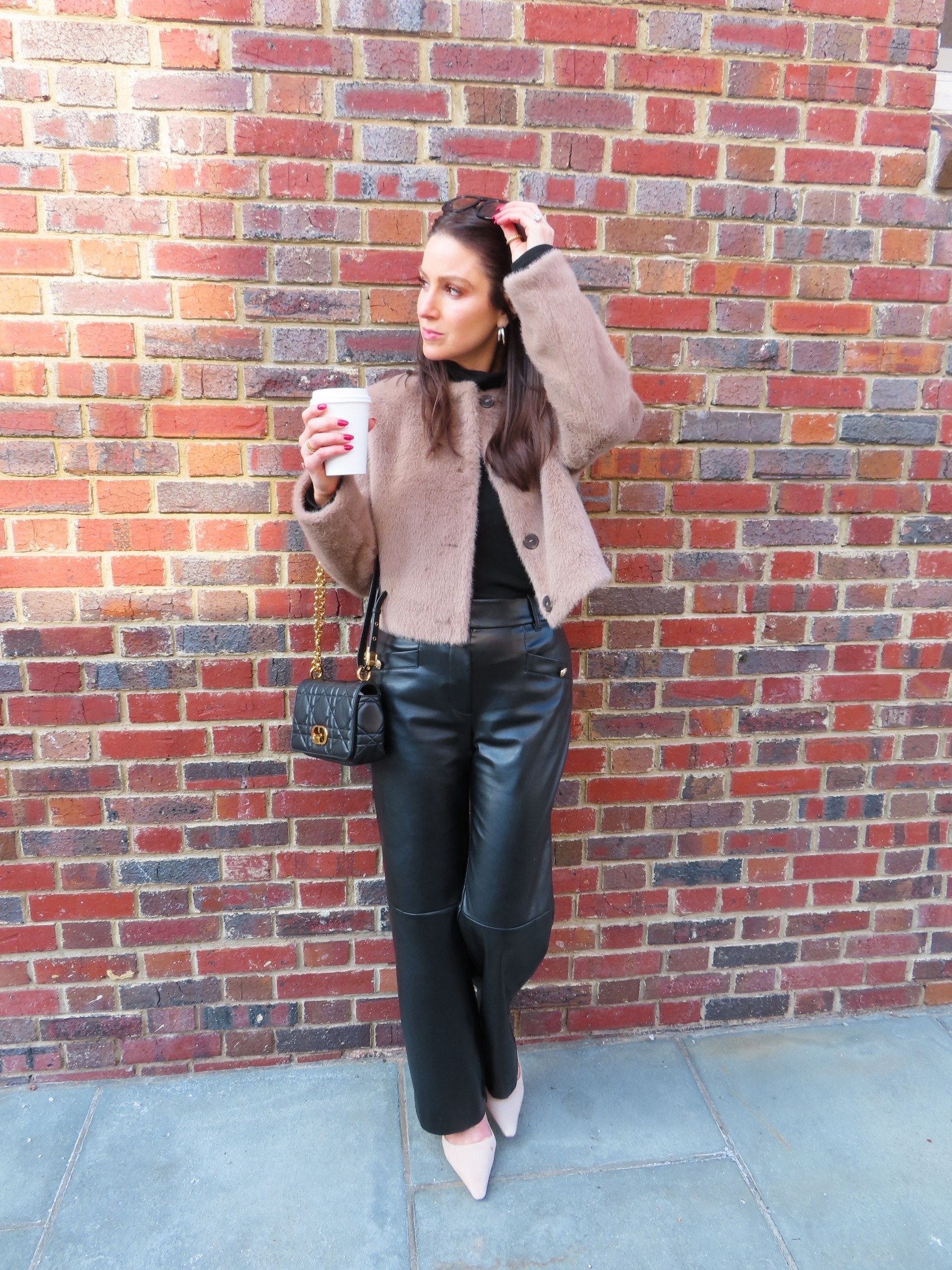 Chic and cozy winter outfit 

#LTKootd