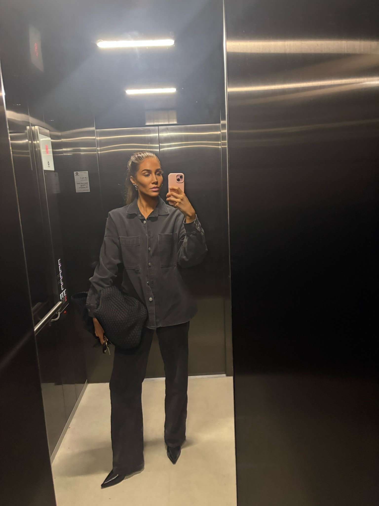 Casual work outfit  
Top : @kmart
Jeans: @cottonon 
Heels : @ tonybianco 
Bag : @kmart 

#LTKaustralia #LTKwinter #LTKstyletip