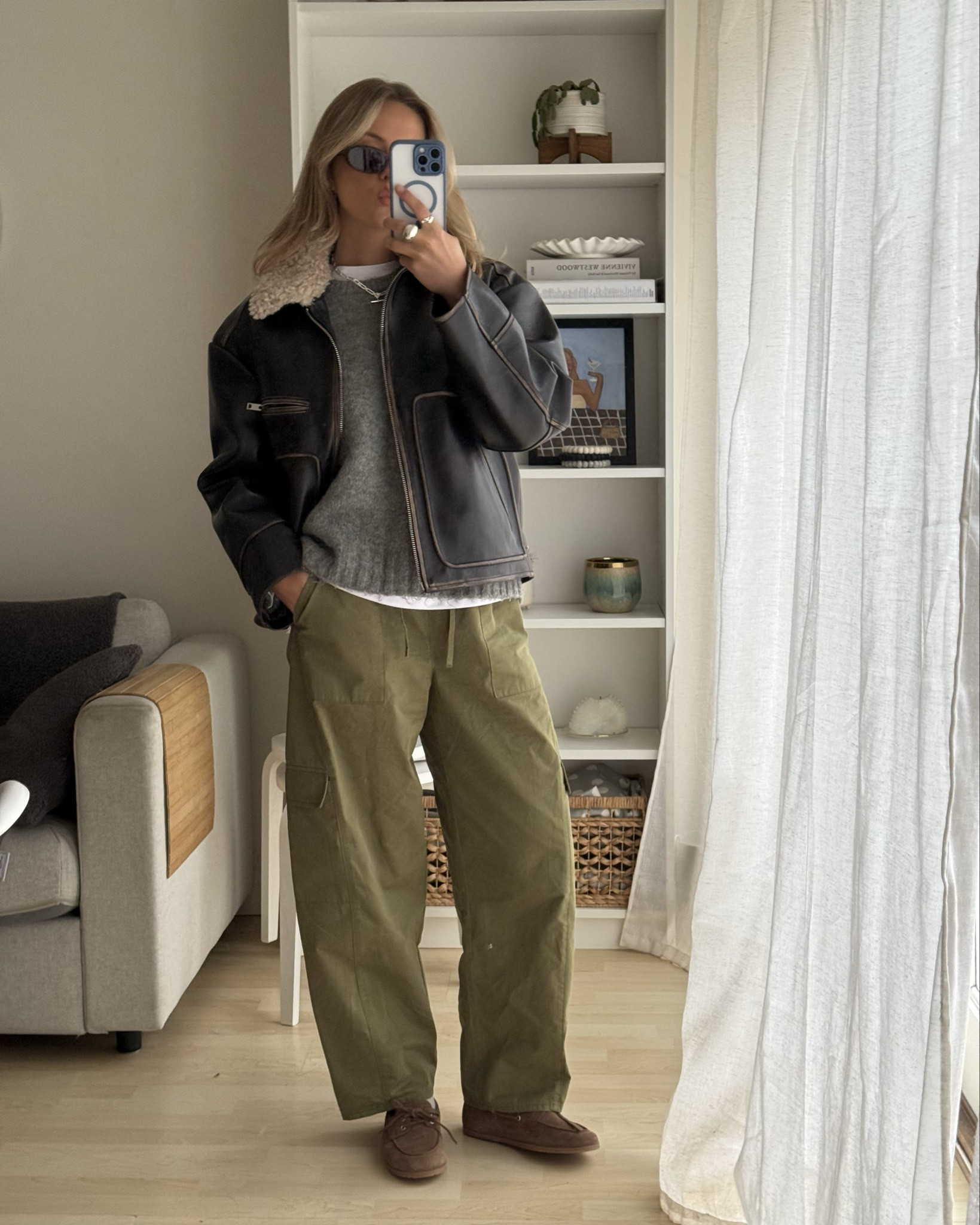 A very good pair of spring cargo trousers 🫒

Ro&Zo, cargo pants, khaki trousers, cotton trousers, spring trousers, casual trousers, casual style, spring outfit, barrel legs, barrel leg trousers, 

#LTKspring #LTKuk #LTKsummer