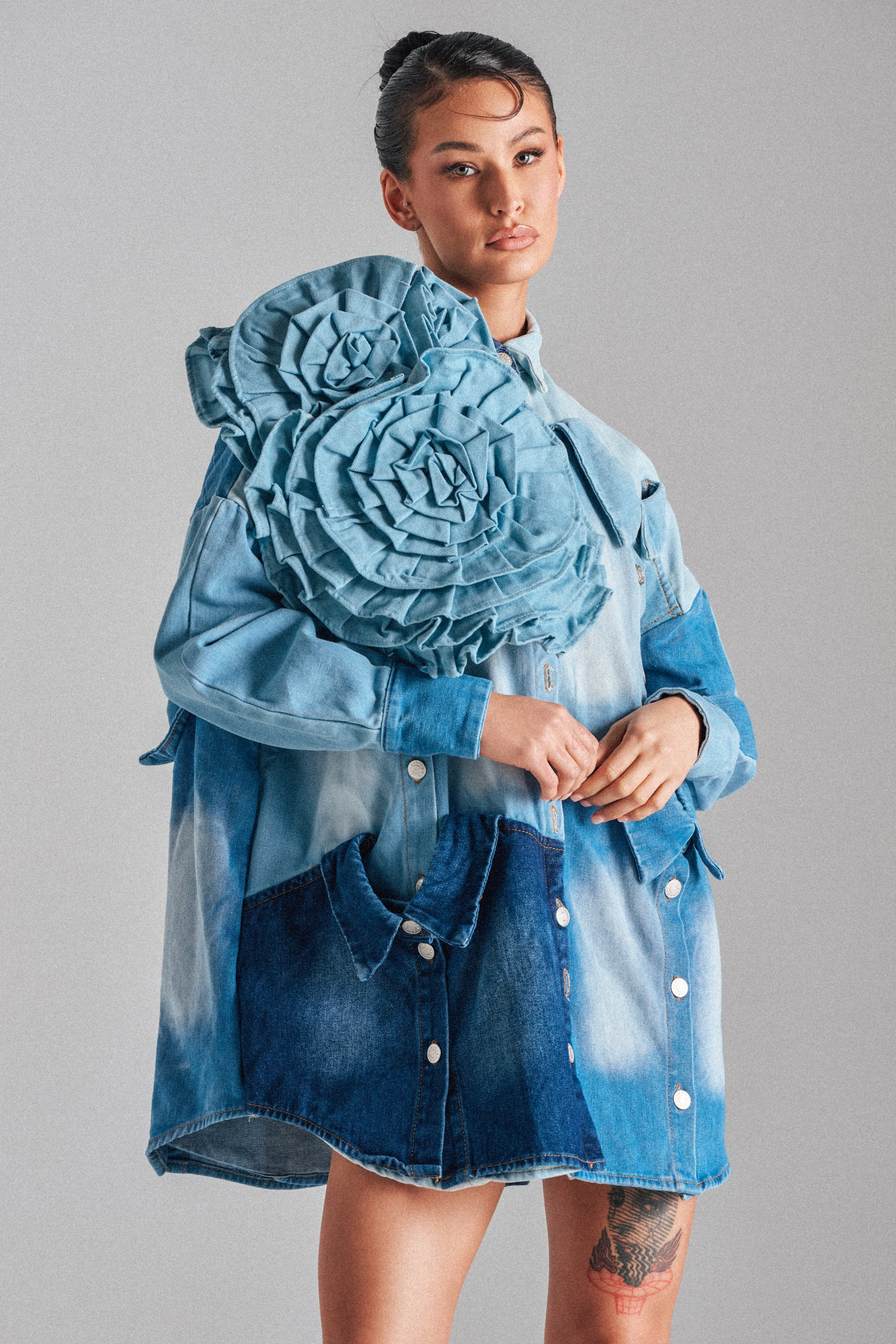 SO FINE DENIM BROOCH | AKIRA