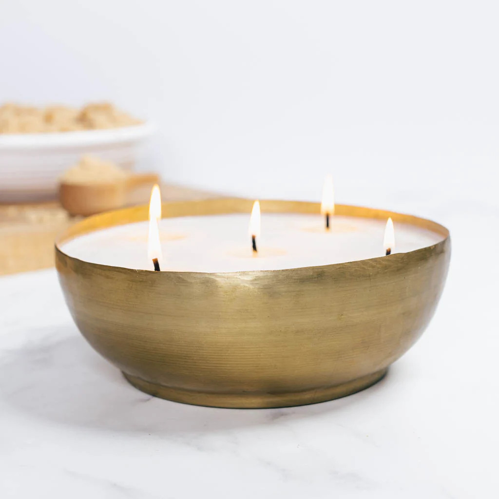 Warm Caramel Crumble Brass candle | Antique Candle Co.