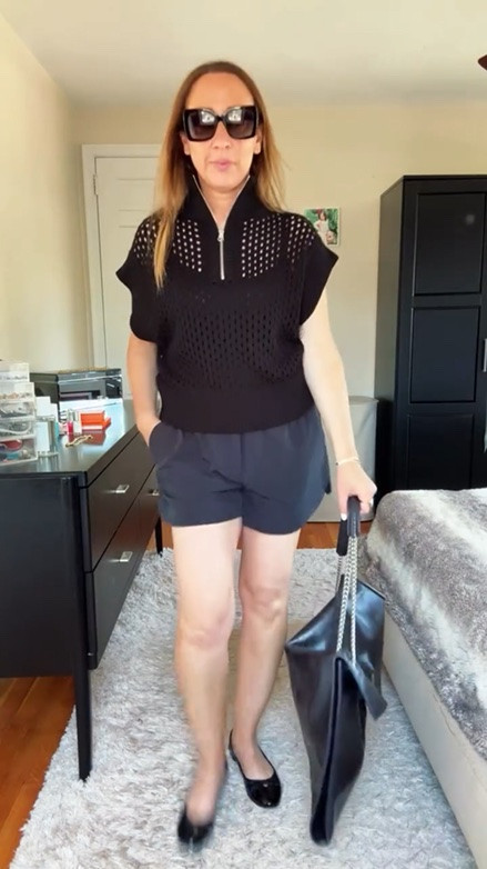No Jeans Day 3 🖤

Still going strong without denim. Loving this crochet sweater and black shorts combo.

Should I keep the challenge going? 👀