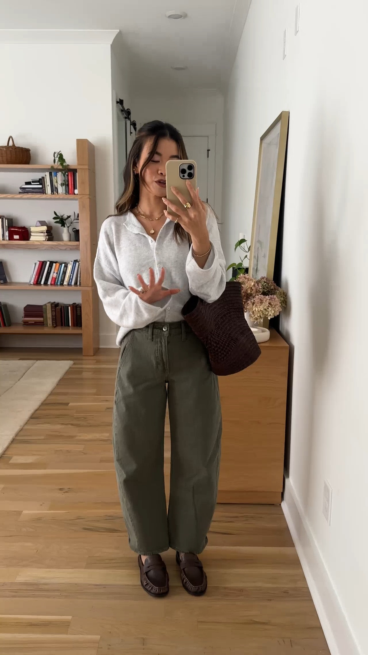 The softest cardigan from @abercrombie!
Use my Abercrombie stackable discount code AFCHLOE for an additional 15% off. Be sure to shop the Abercrombie denim sale 25-50% off all jeans & 20% off almost everything else now until Aug 10th!

Sizing info:
-Abercrombie High Rise barrel Jean (Size 24 Short in Olive)
-Abercrombie Merino Wool-Blend Roll Neck Cardigan (Size Small in Light Grey)


Petite style, petite fashion, mom outfit, mom style, petite pants, petite outfit ideas, petite outfits, best pants for petite, petite barrel pants, spring style, spring outfits, vacation outfits, summer outfits, fall pants, autumn top, petite fall outfits, abercrombie pants, fall sale, Abercrombie sale, sale, fall cardigan, barrel jeans, petite barrle jeans

Denim Promo: *Offer valid online only August 5, 2026 to August 10, 2026 in US/CA. Excludes clearance. Online price reflects discount.
Extra 20% Off: *Offer valid in stores and online August 5, 2026 to August 10, 2026 in US/CA. Exclusions apply as indicated. Online price reflects discount.
Promo Code: *Use code AFCHLOE to get an additional 15% off almost everything in stores and online at checkout from August 5, 2026 to August 10, 2026 in US/CA. Exclusions apply. See details online.

#LTKSeasonal #LTKSaleAlert #LTKWorkwear