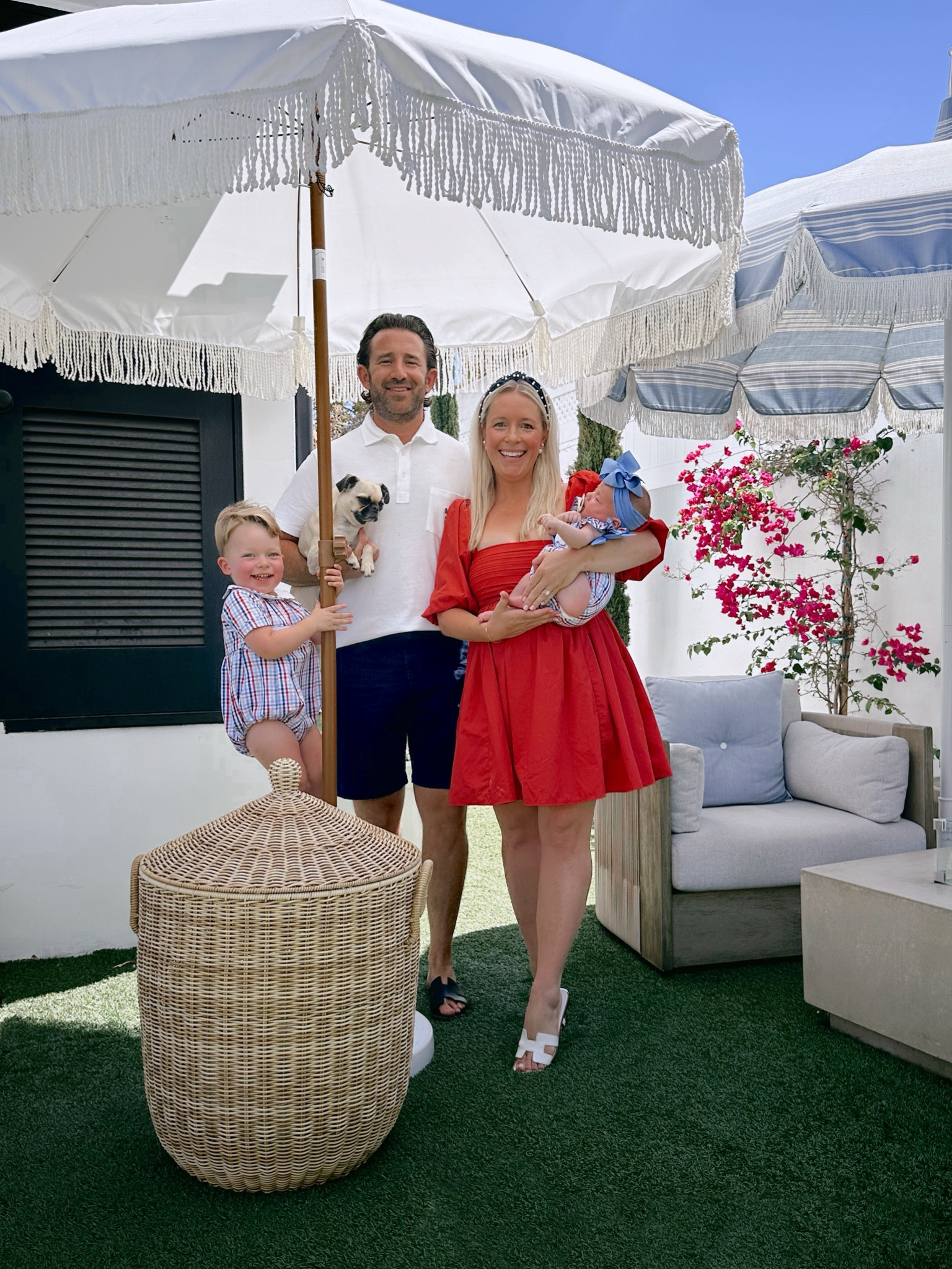 Puff sleeve dress. Wore this style all pregnancy & love it post partum too. Fits tts



#LTKBump #LTKSaleAlert #LTKFamily