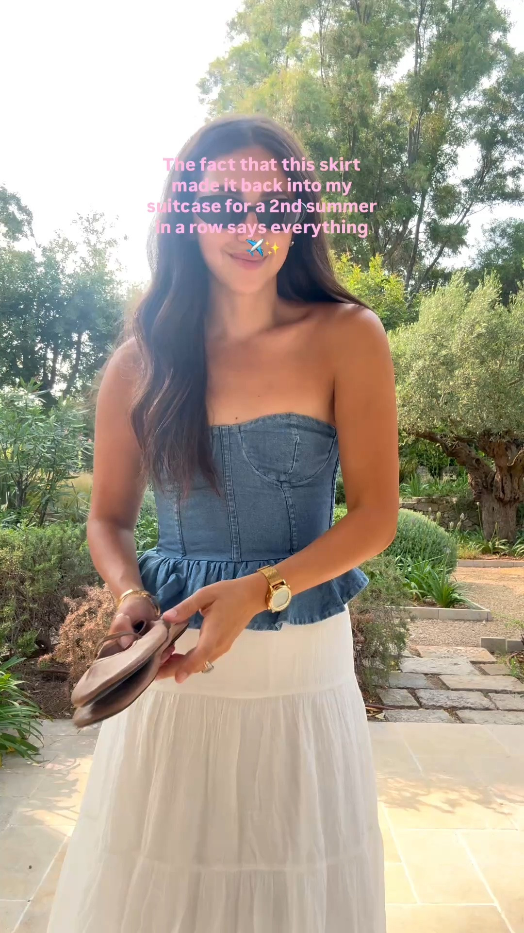 Top: small
Skirt: 6 (30% off right now!!!)

Dressupbuttercup.com #dressupbuttercup #dederaad

#LTKdayinmylife #LTKSaleAlert #LTKPetite