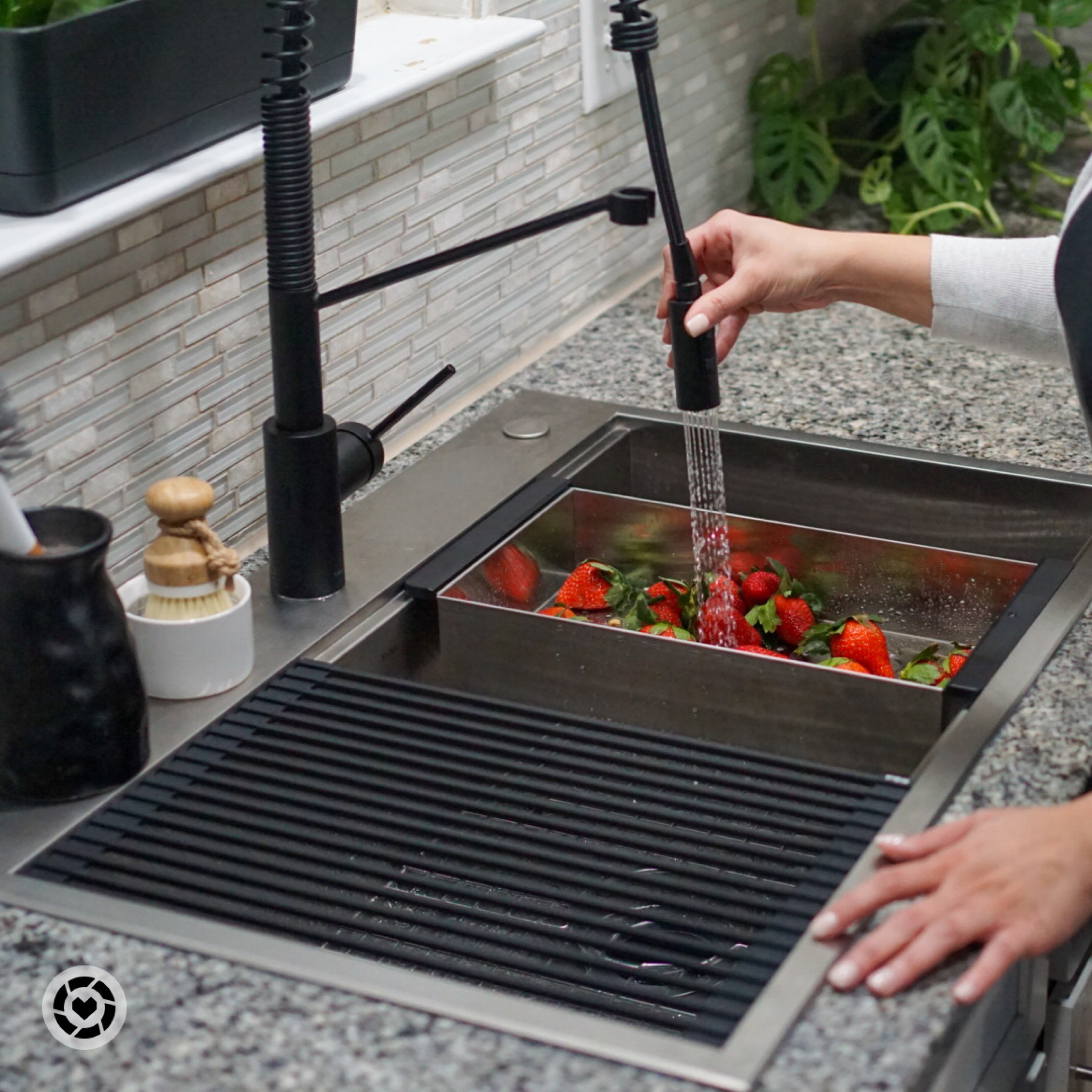 This one bowl stainless steel workstation sink from Kraus is the best kitchen upgrade. It can be installed as an undemount sink or a drop in sink

#LTKVideo #LTKhome