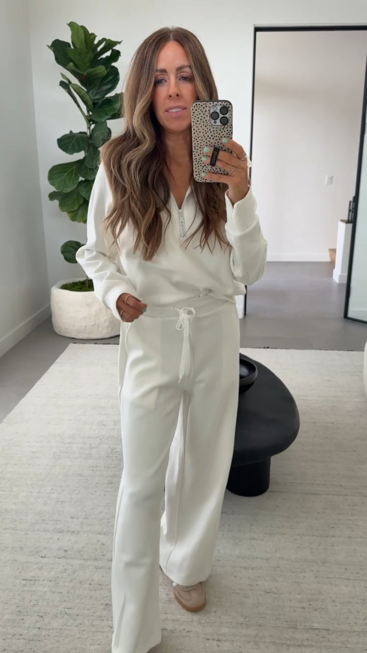 Amazon set! Would make a comfy thanksgiving outfit! Comes in a ton of colors- wearing a small!

#LTKSeasonal