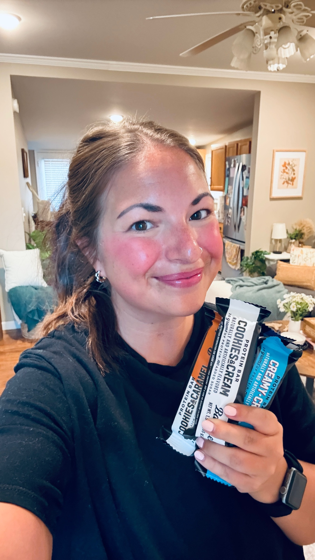 honestly can’t get over how good these are 🤍 barebells protein bars taste like a treat but keep me full & fueled—perfect for busy days when I need something quick! soft, flavorful, & no weird aftertaste 🙌🏼 #proteinbar #easyfuel #onthegogoodness