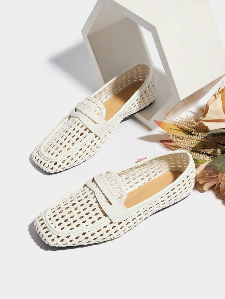 2026 Spring/Summer Plus Size Women's Vintage Woven Breathable Flat Loafers, Versatile White Hollo... | SHEIN
