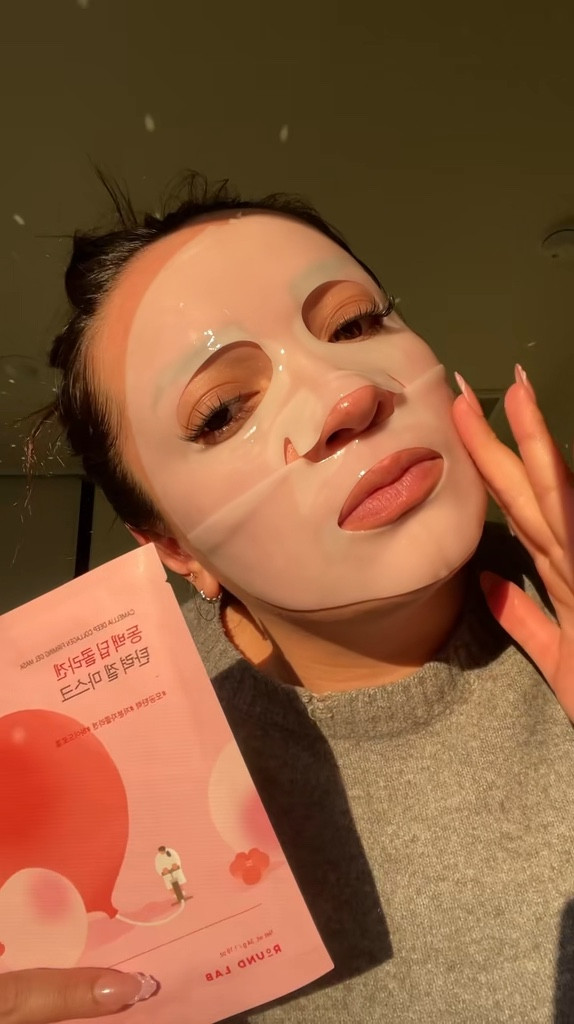 Instant Glass Skin Skincare Routine 🧖🏼‍♀️💦

#roundlab.us #camelliacollagenmask #cleanbeauty #forsensitiveskin #hydrationboost #kbeauty #glassskincare #hydratedskin #roundlab
