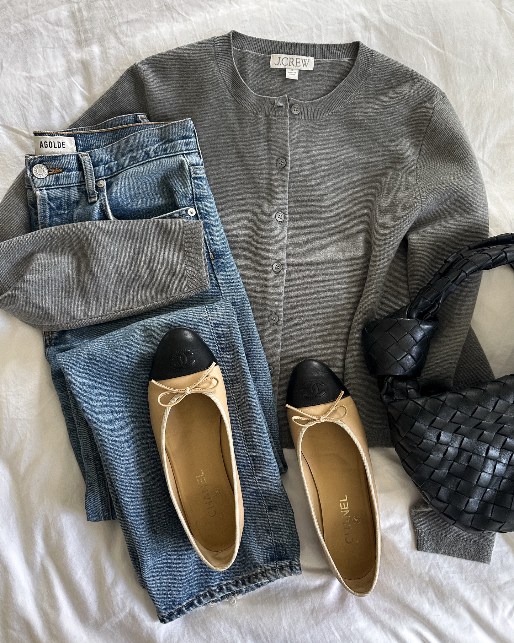 Spring outfit cardigan on sale! #springoutfit #jcrew #cardigan 

#LTKstyletip #LTKfindsunder100 #LTKsalealert