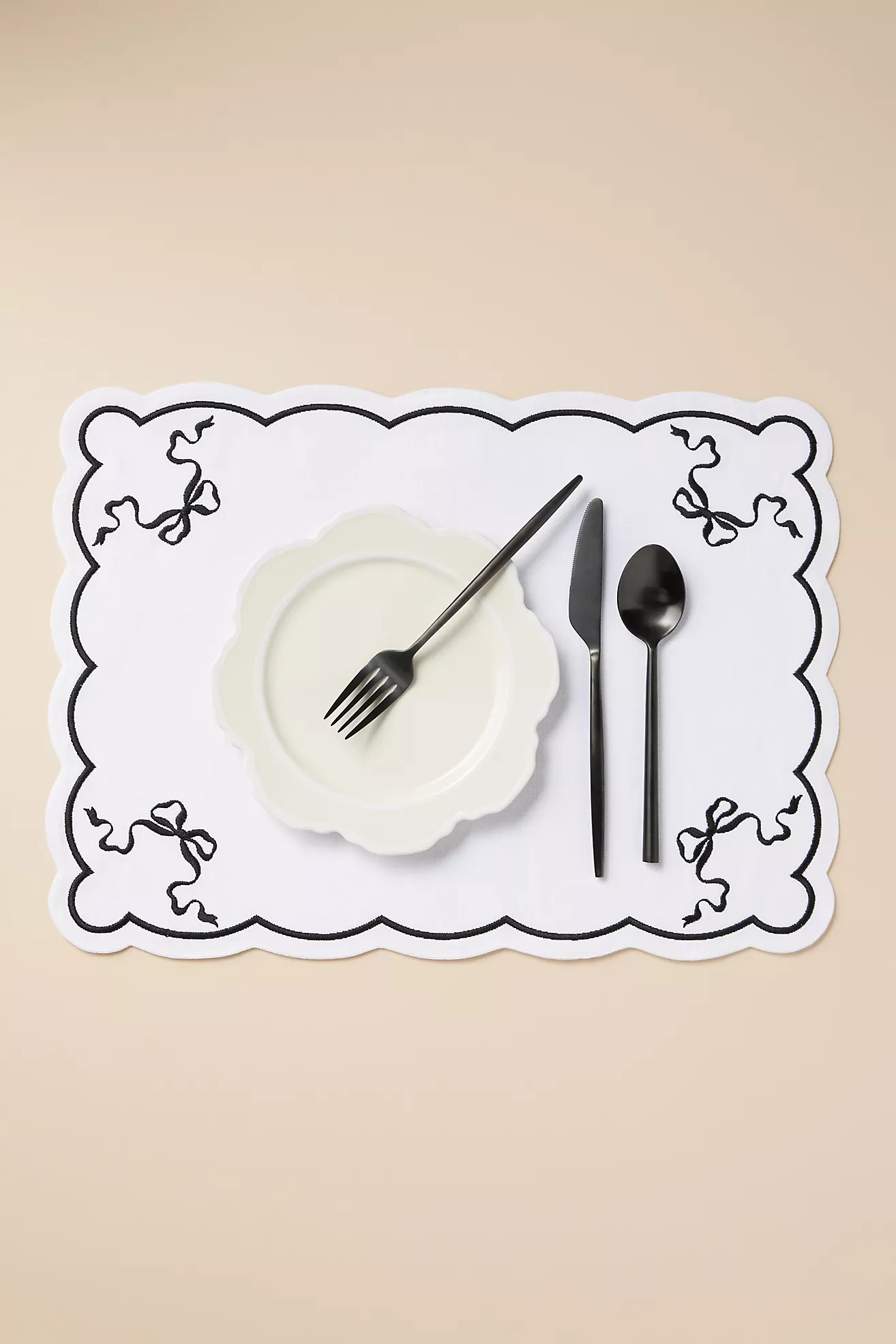 Benedita Bow Cotton Embroidered Placemat | Anthropologie (US)
