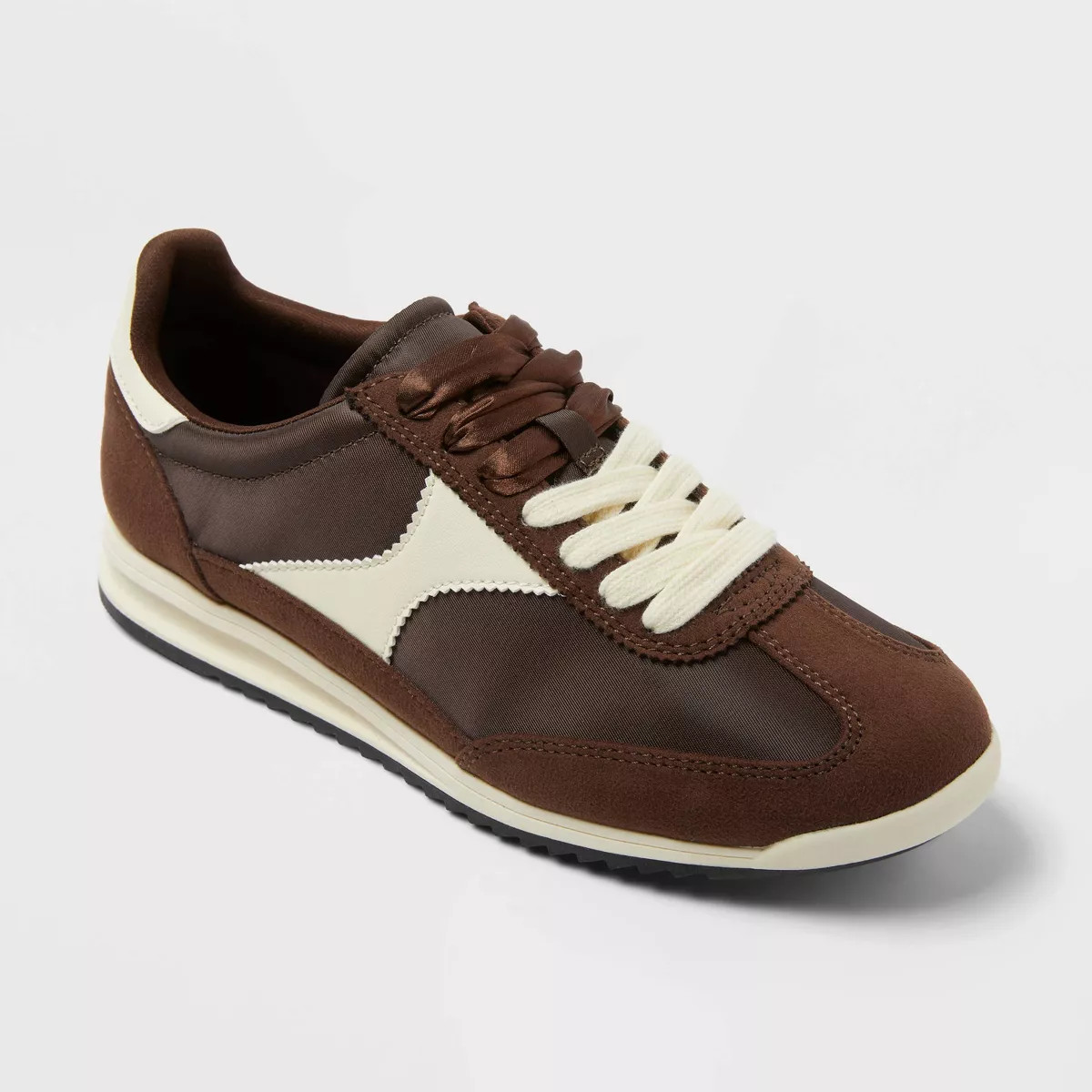 Women’s Skyler Jogger Sneakers with Memory Foam Insole – Universal Thread™ Brown 7 | Target