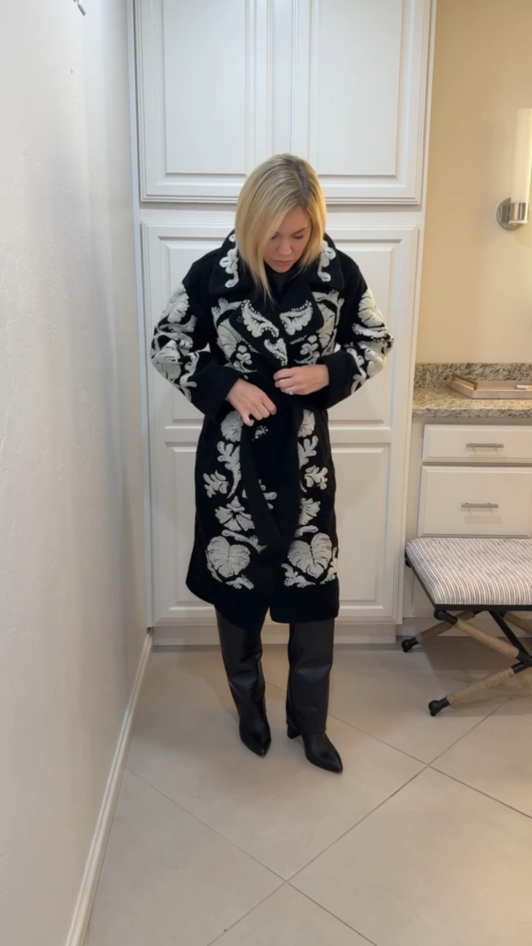 This year’s version of last year’s Farm Rio coat is EVEN BETTER!!
Winter Outfit 