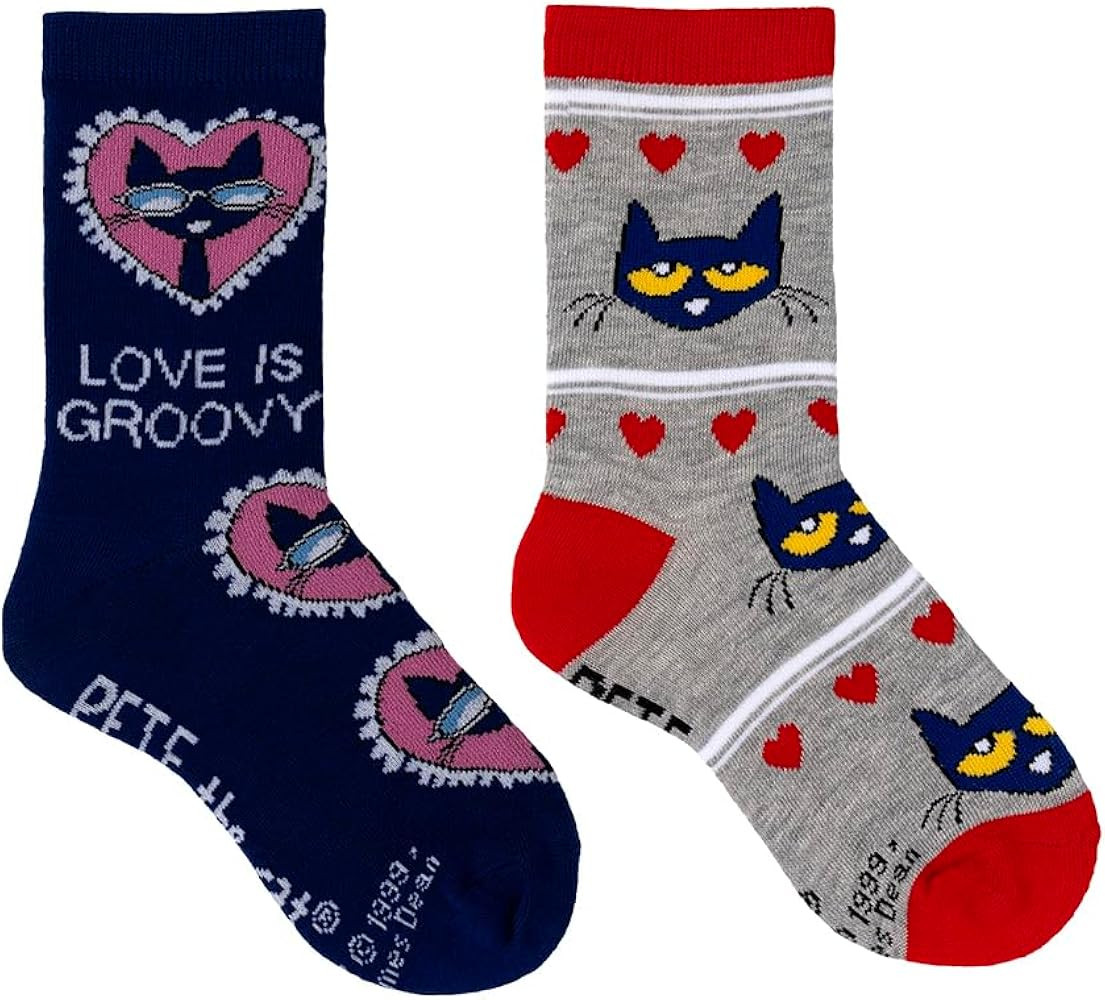 Pete the Cat Kids Valentine's Day Crew Socks (2 Pair) - Fits Kids Shoe Size 9-3 | Amazon (US)