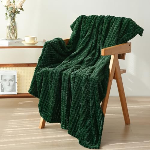 Puncuntex Green Throw Blanket 50"×60" Decorations Fleece Super Soft Plush Fuzzy Cozy Blanket with Square 3D Jacquard Grid Design Luxury Lightweight for Couch Sofa Chair,Dark Forest Green | Amazon (US)