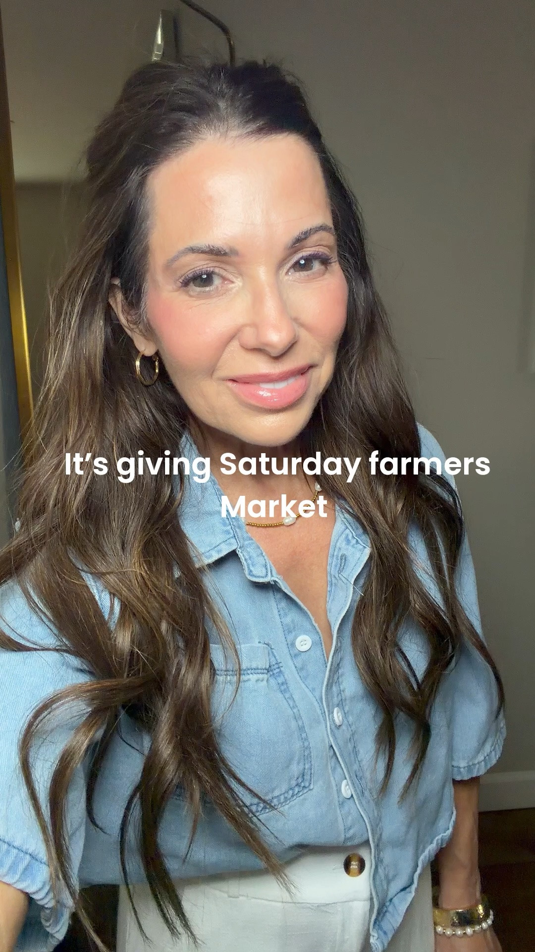 It’s giving “she spent $47 at the farmers market and somehow only bought peaches and sourdough.”

#LTKootd #LTKgrwm #LTKOver40