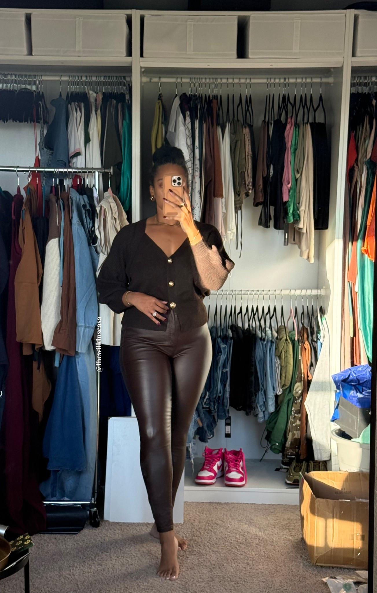 This gold-button chocolate sweater from SHEIN looks designer but isn’t 👏🏽 Cozy, chic, and affordable.
#SHEINStyle #FallFashion #LTKInspo


#LTKMidsize #LTKFindsUnder50