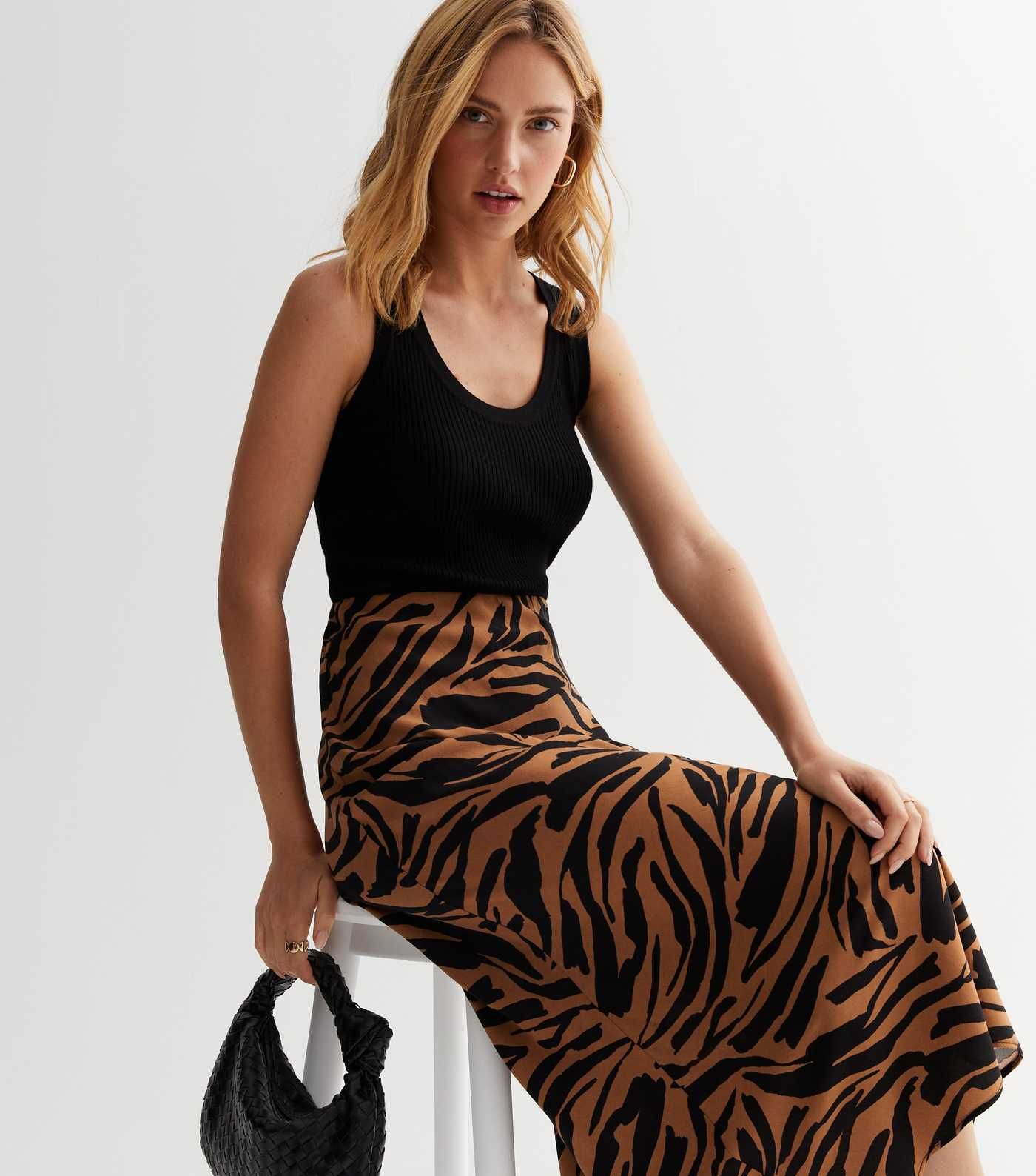 Brown Animal Print Midi Skirt
						
						Add to Saved Items
						Remove from Saved Items | New Look (UK)