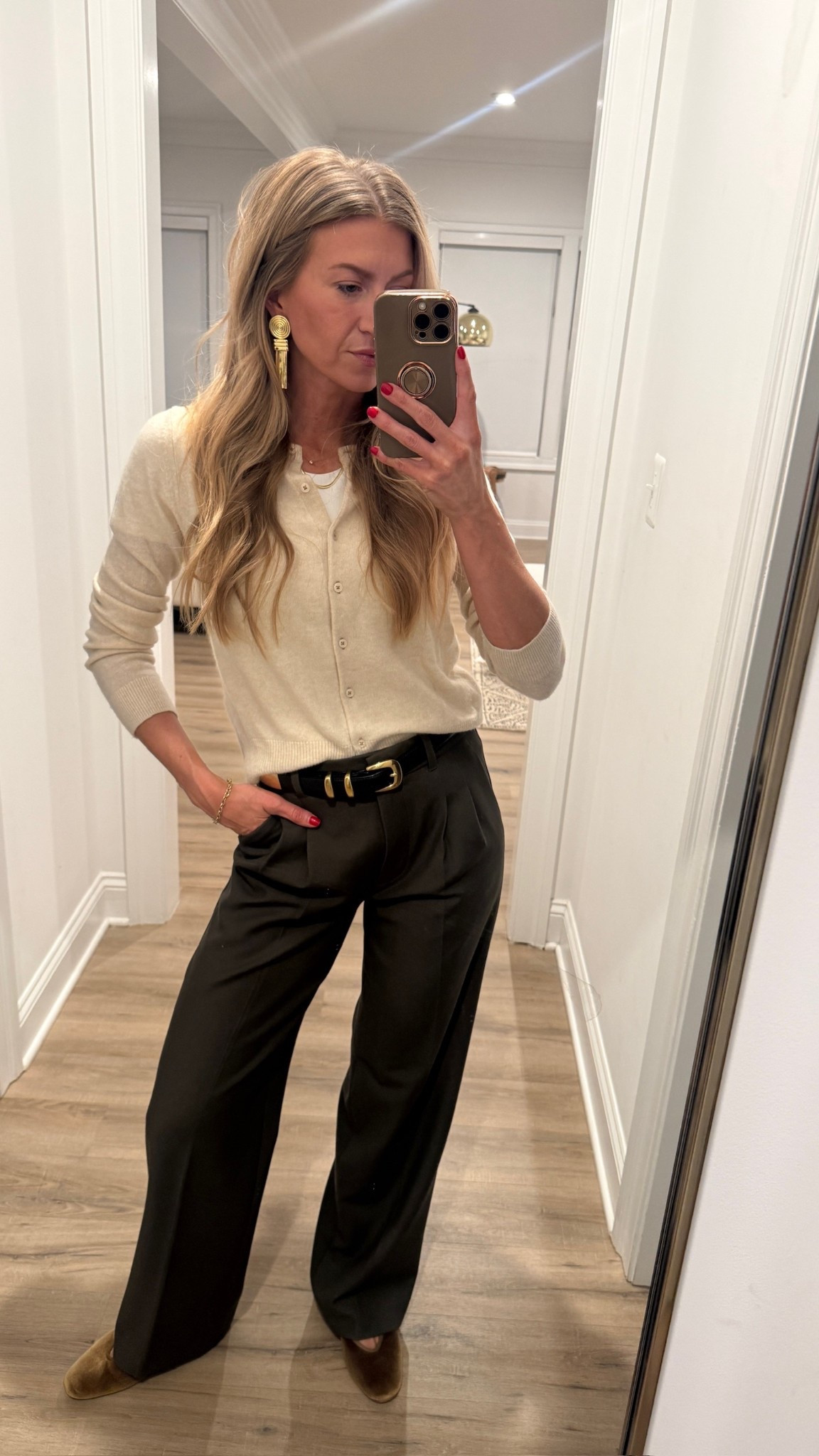 The perfect cardigan + trousers for a holiday party! 
Cardigan: runs TTS.
Pants: run TTS, currently on sale. 

#LTKootd #LTKHoliday