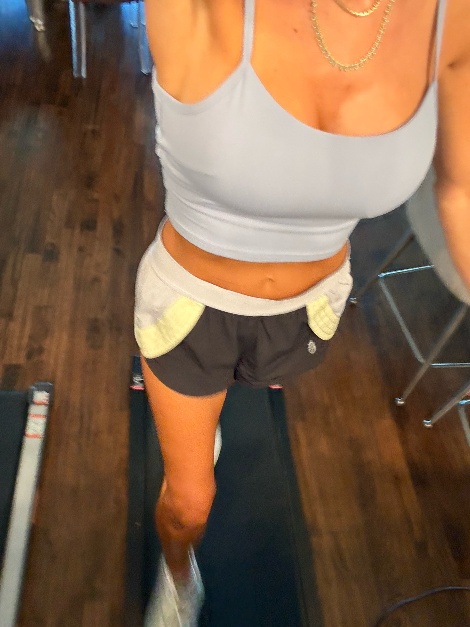 Workout tank size XS shirts XS workout outfit

#LTKootd #LTKActive