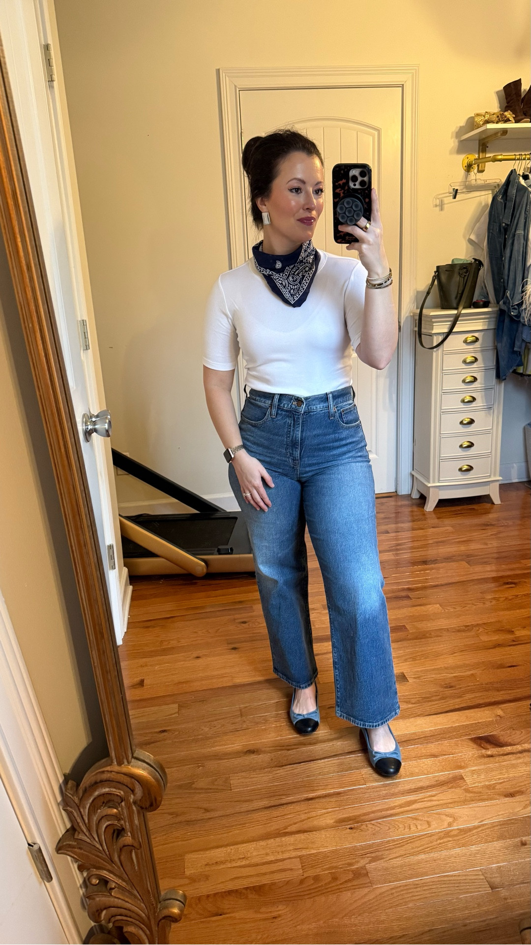 If I was building a winter capsule wardrobe, each of these pieces would be top picks!
$9 Classic White tee (wearing petite S)
Slim wide leg denim (under $70 - wearing 27 regular)
Navy bandana scarf 
Colorblock ballet flats 
Effortless casual outfit 
Classic casual outfit 

#LTKSeasonal #LTKFindsUnder100 #LTKFindsUnder50