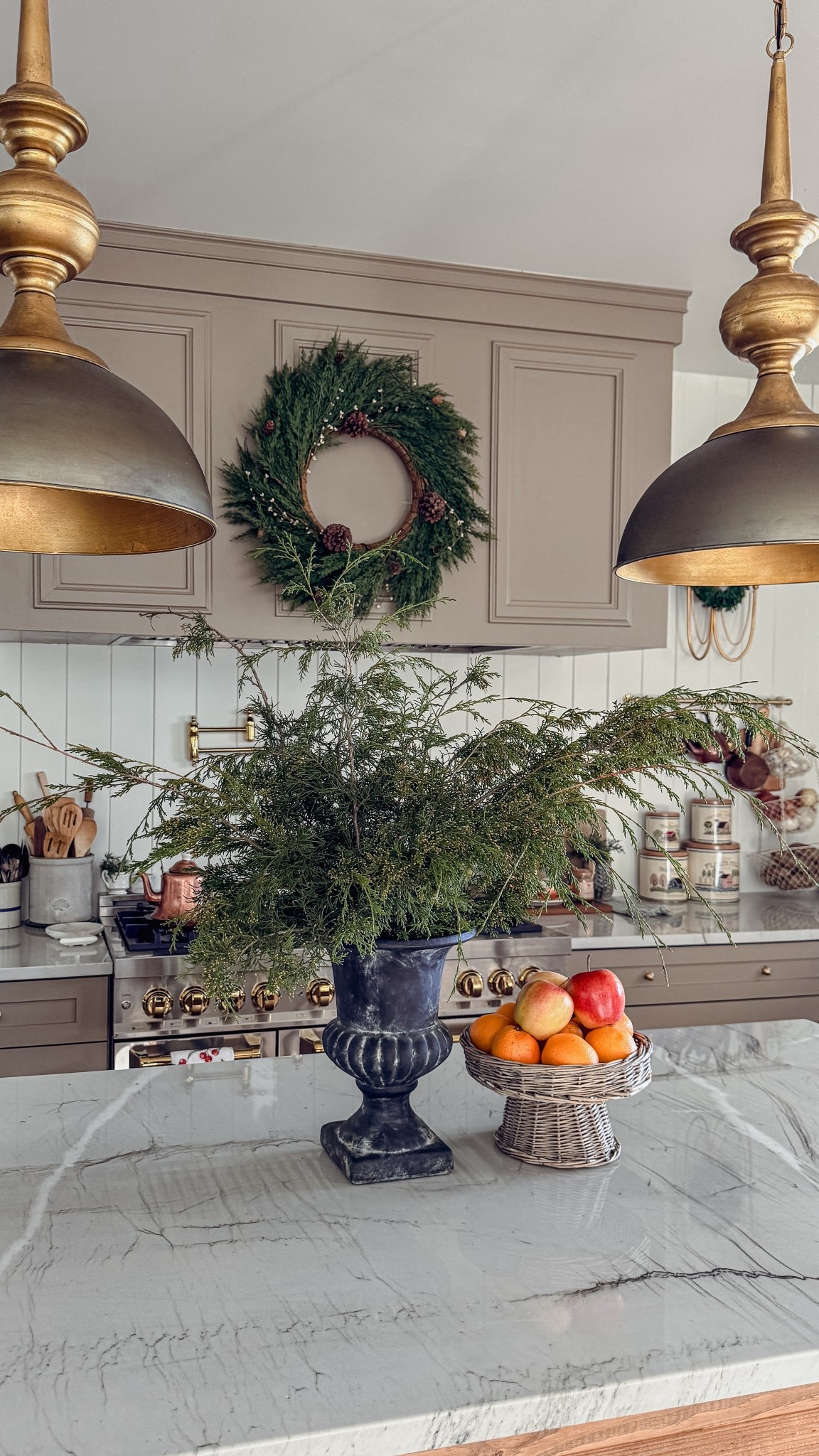 🎄 Christmas Kitchen 🎄

#LTKHome #LTKHoliday #LTKSeasonal
