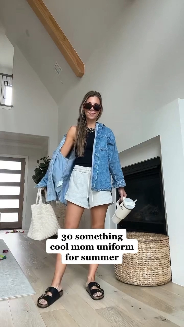 Cool mom outfit! Abercrombie sweats, denim jacket, black bodysuit, Stanley, Amazon bag 



#LTKSeasonal #LTKFind #LTKstyletip