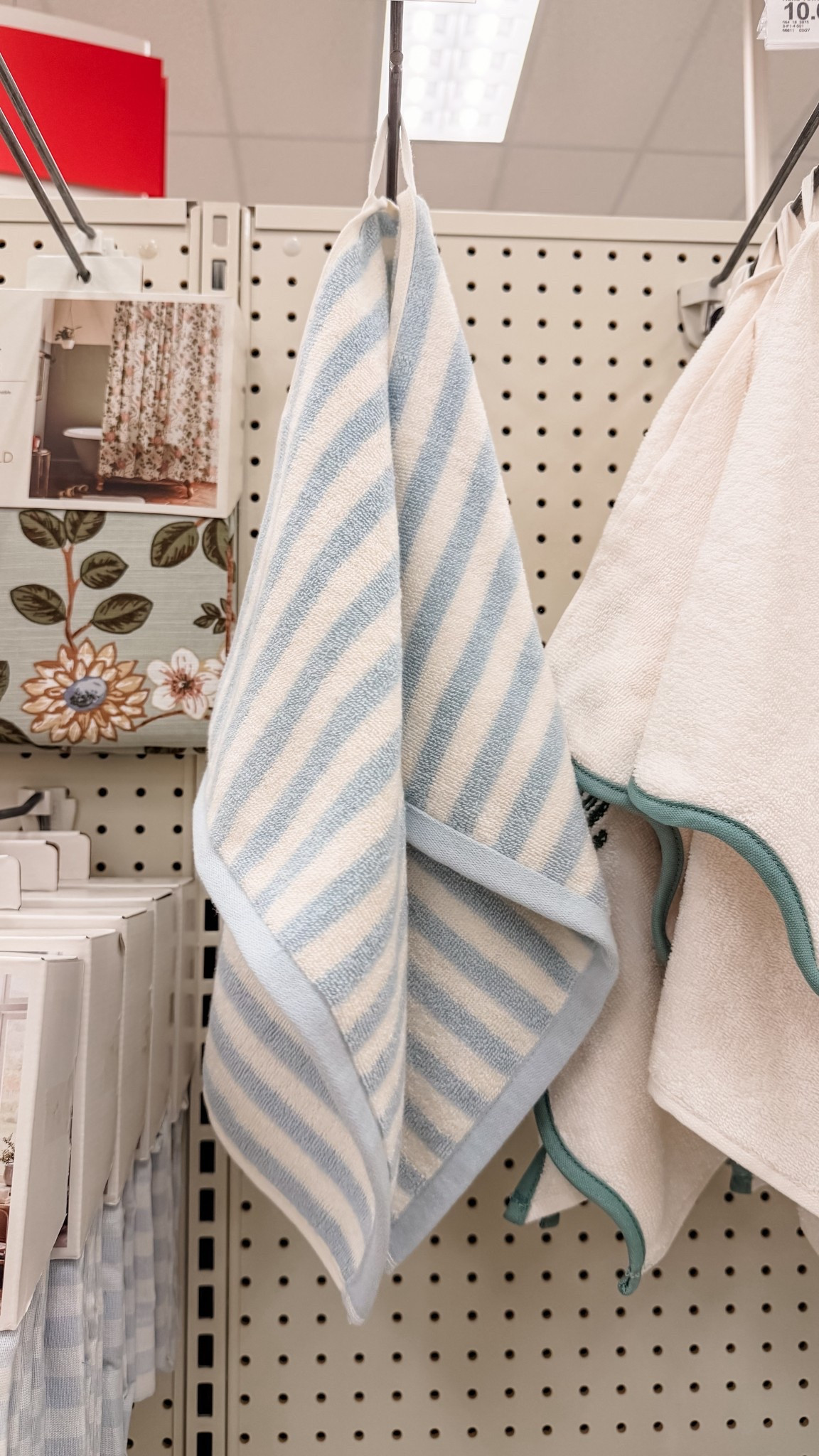 Blue striped towel 

#LTKSeasonal #LTKHome #LTKmorningroutine