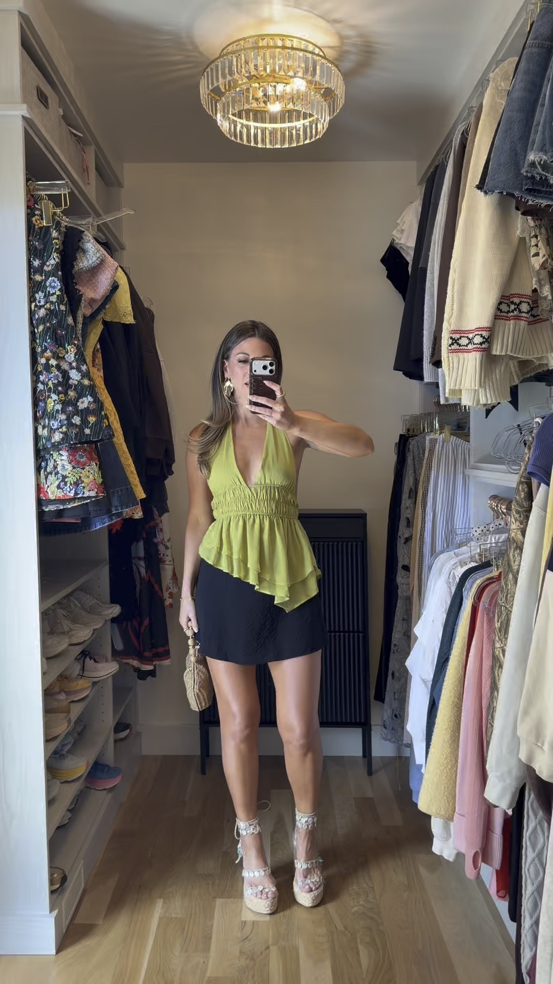 abercrombie black sienna skort styled for everyday wear, spring events and resort 

i do a xs skort & small tops

Vici code: emerson30
electric picks: emerson20

Resortwear
Destination wedding
Summer party
Spring event
Swimwear
Pool day
Coverup
Floral
Crochet

#LTKSwim #LTKTravel #LTKgrwm