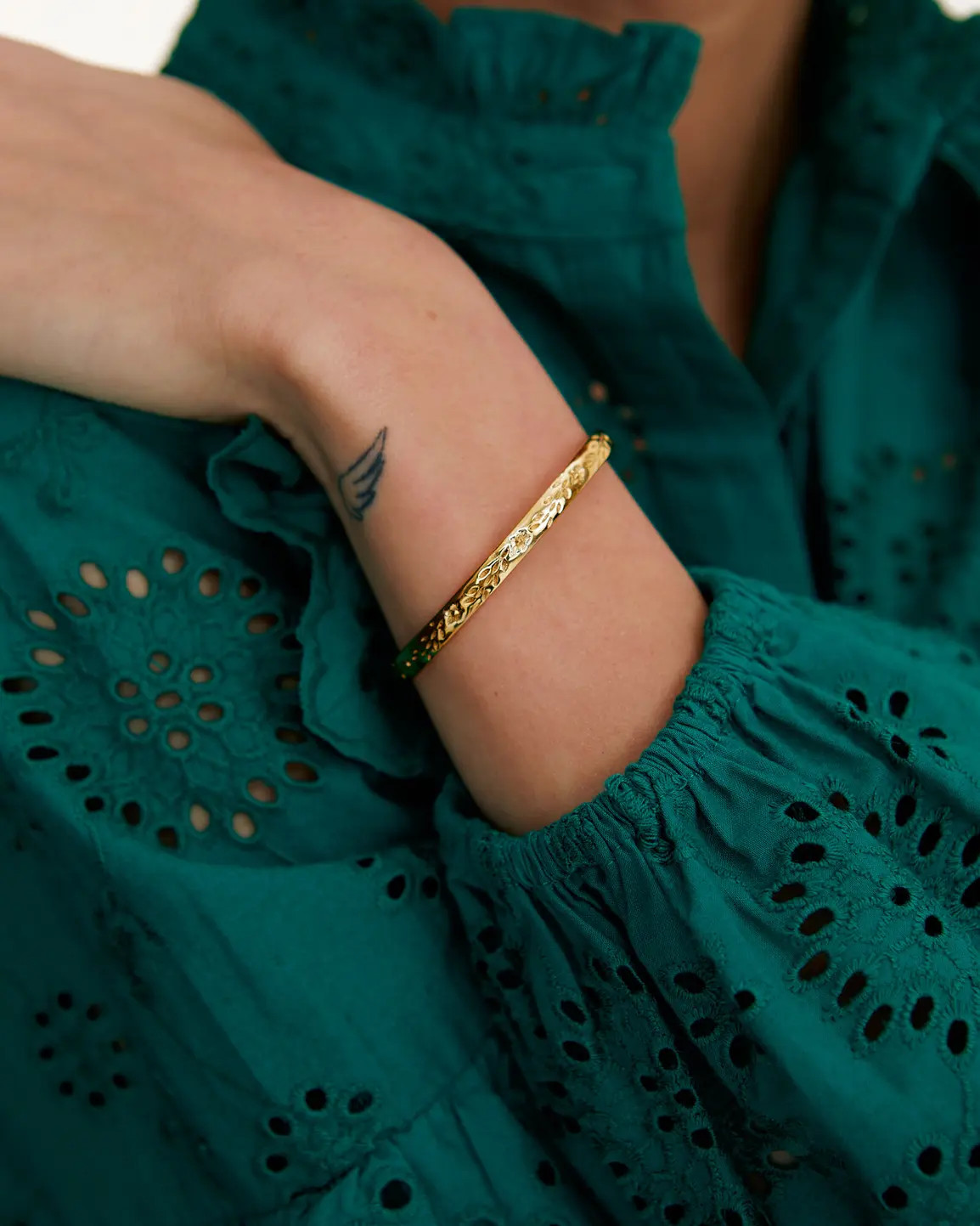 Sarah Floral Vintage Engraved Gold Plated Bangle | Oliver Bonas | Oliver Bonas (Global)