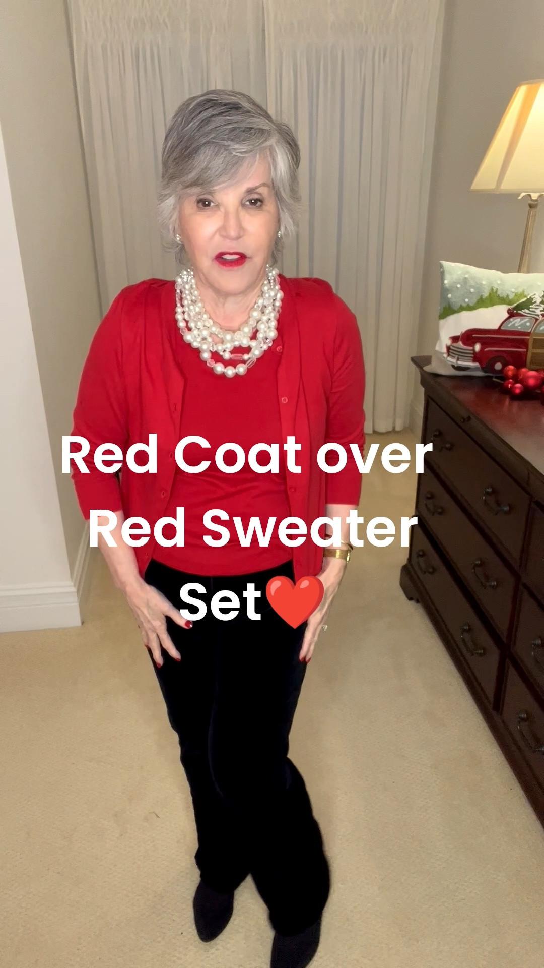 If you love red for winter and the holidays 🤶🎄, you need this look. Take a red cardigan, layer it over a red tank. Add black velvet pants, black kitten heel suede pumps, and a red coat. Lastly, add a twisted pearl necklace, diamond (or zirconia studs), a gold watch and a gold bangle . Perfection ❤️❤️❤️!