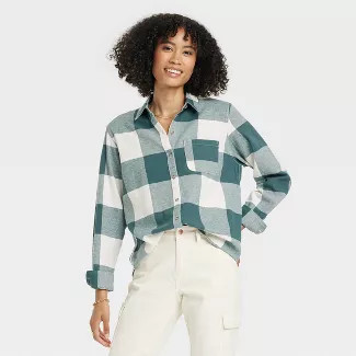 Women's Relaxed Fit Long Sleeve Flannel Button-Down Shirt - Universal Thread™ Plaid | Target