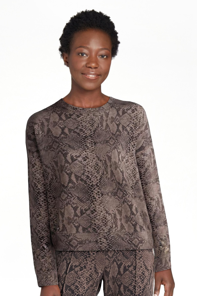 Scoop Women's and Women's Plus Scubaknit Cropped Sweatshirt with Drop Sleeves, Sizes XS-4X | Walmart (US)