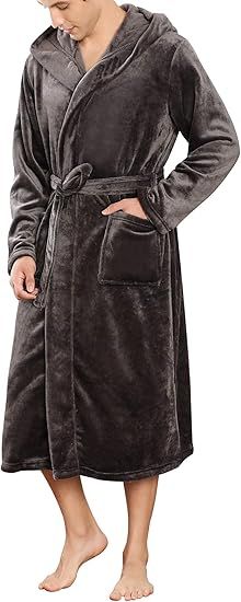 Amazon.com: YIMANIE Mens Flannel Robe Hooded Plush Shawl Long Bathrobe Sleepwear : Clothing, Shoe... | Amazon (US)