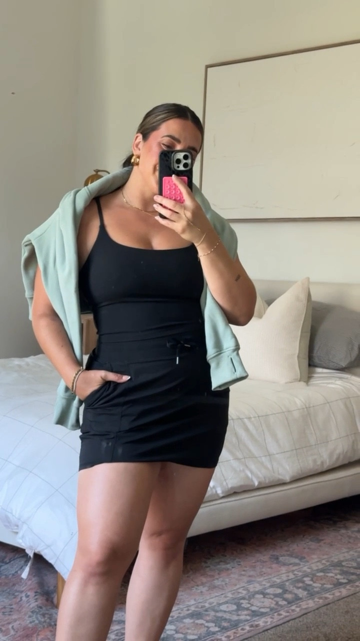 The cutest everyday mom outfit, spring to summer transition outfit! All amazon and amazing quality but similar to higher end like lululemon, Athleta or vuori! 

All large! 

#LTKootd #LTKMidsize #LTKActive