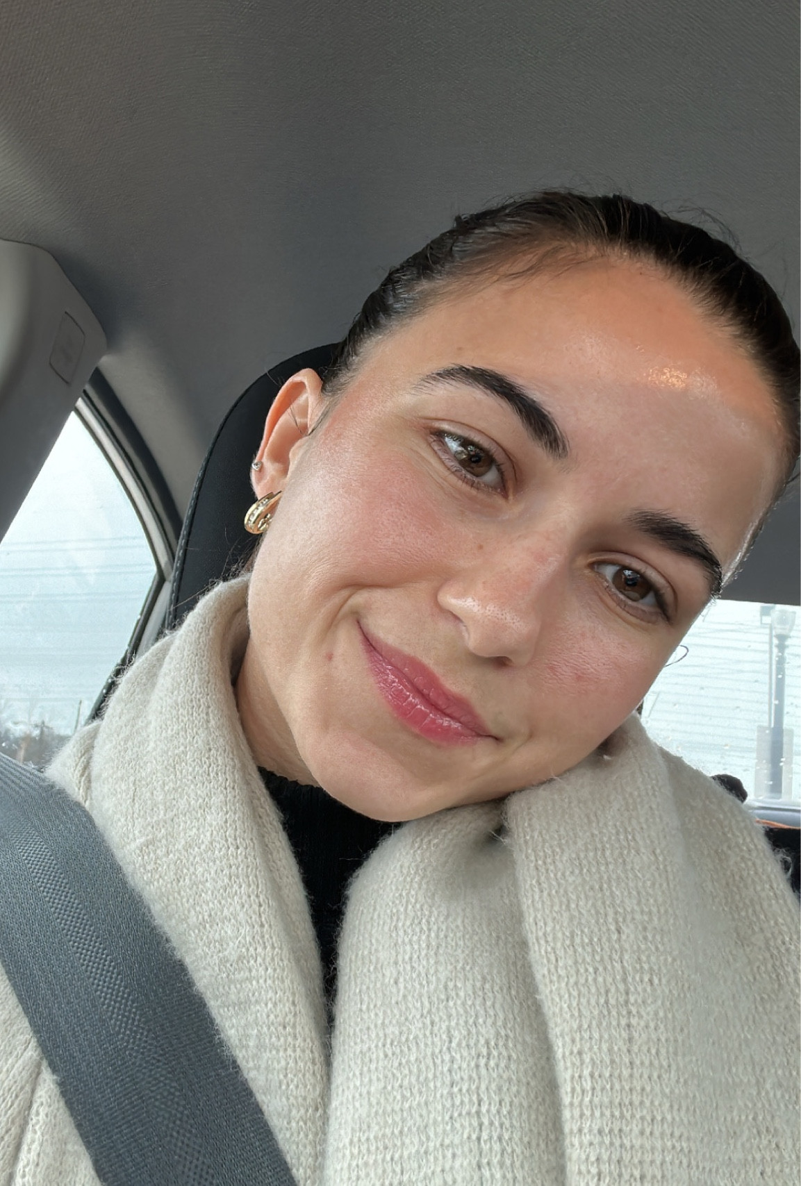 essentials for a ✨GLOWY✨ face
the eye cream seriously brightens my whole face! 

#cleangirlmakeup
#kiehls
#ilia #laneige

#LTKbeauty #LTKfindsunder50 #LTKMostLoved