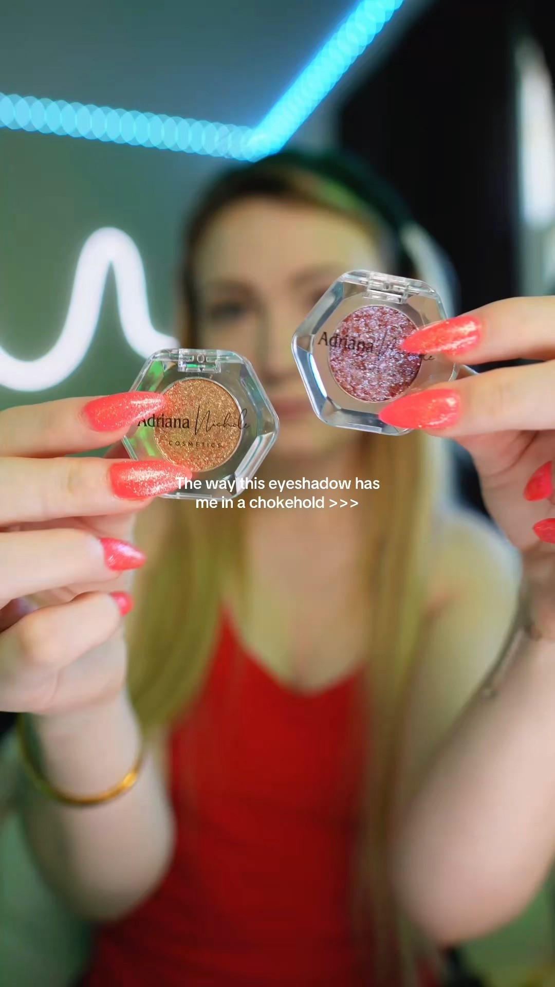 Shimmer that actually shows up ✨
This eyeshadow is so pigmented, blends beautifully, and gives the prettiest sparkle without fallout.

#eyeshadowlook #shimmermakeup #makeuptok #beautyfinds #glammakeup