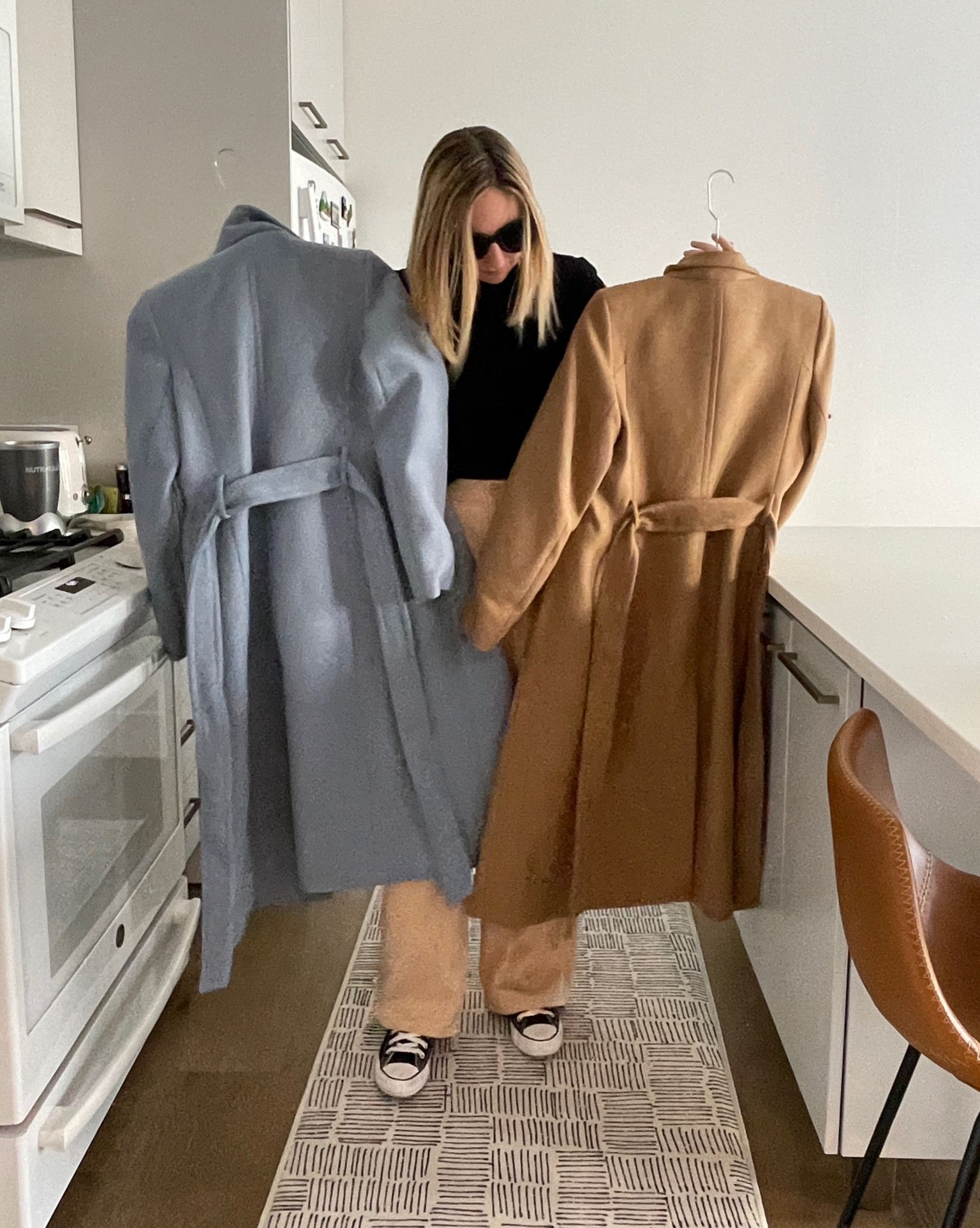 Blue or brown coat for walking to the office?
•
#capsulewardrobe #oldmoneystyle #oldmoneyfashion #classicfashion #elegantfashion #workfromofficeoutfit #workfromofficefashion #womenintechfashion #womenintech #officewear #officeoutfit #officefashion #corporatefashion #corporateoutfit
#casualworkwear

#LTKworkwear