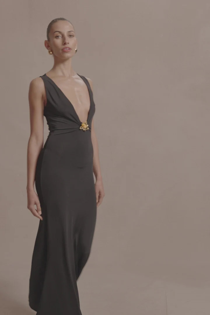 Beck Plunge Maxi Dress With Floral Hardware - Black | Meshki UK