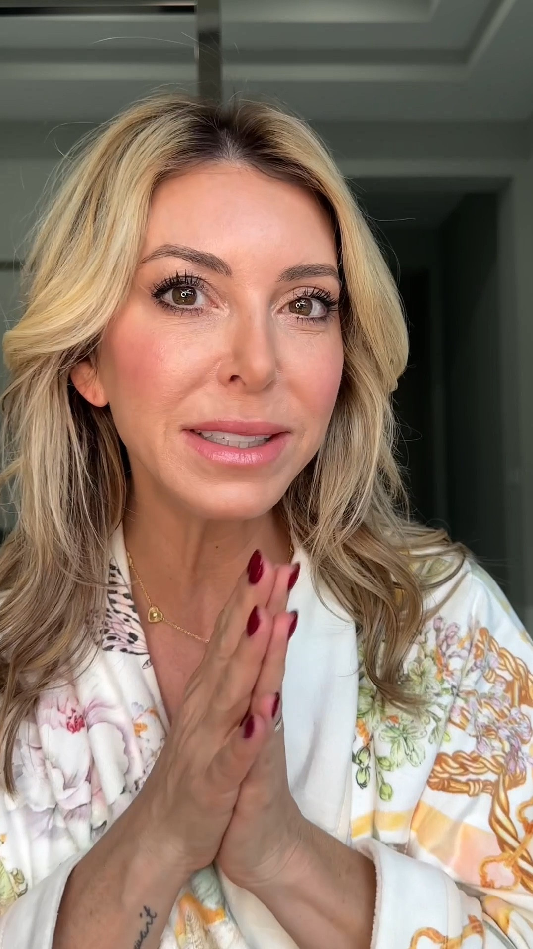 Date night makeup you will actually be able to do! 



#LTKGiftGuide #LTKOver40 #LTKStyleTip