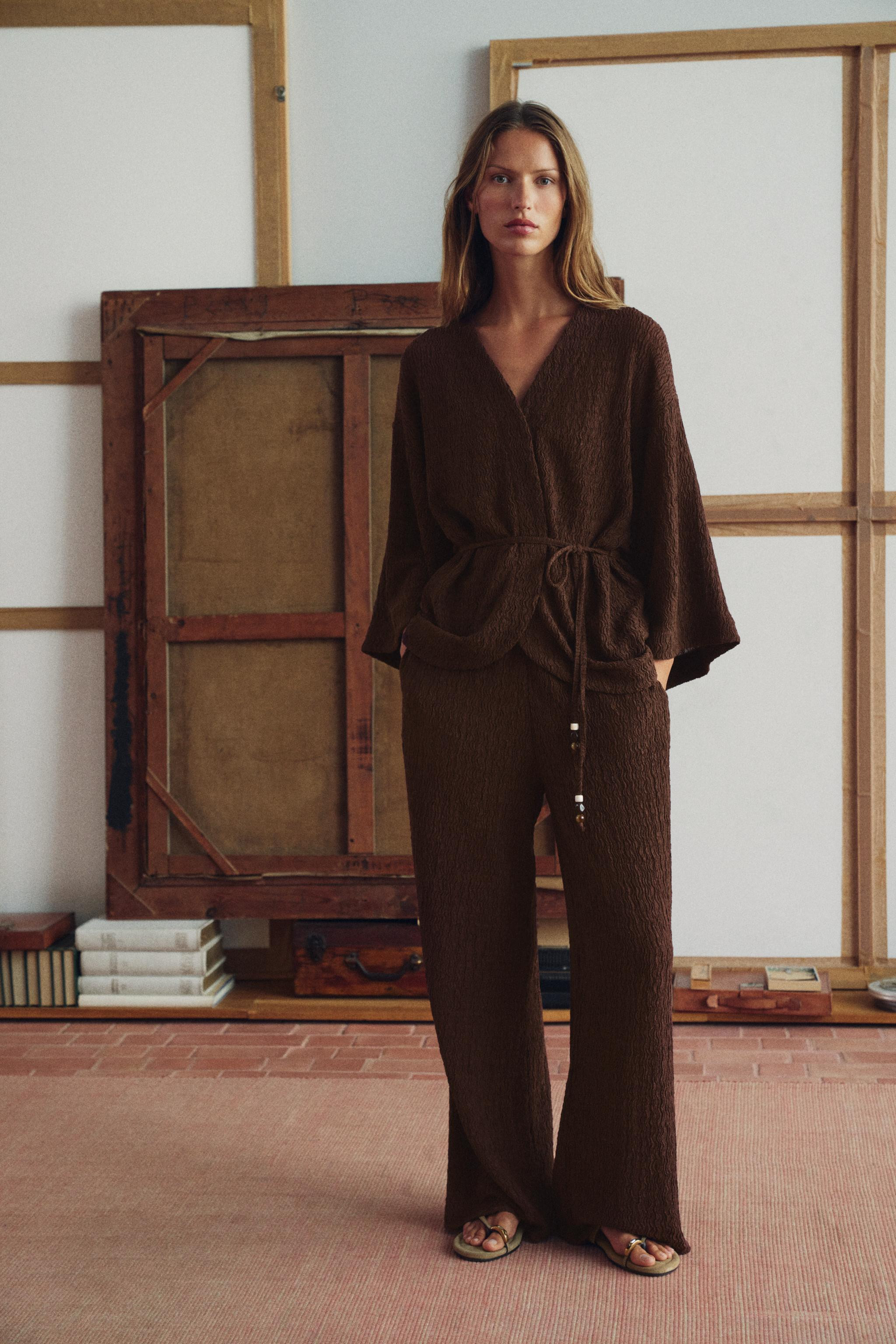 CRINKLE-EFFECT TROUSERS | Zara UK