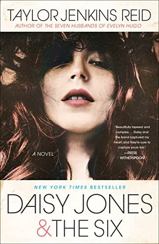 Daisy Jones & The Six: A Novel | Amazon (US)