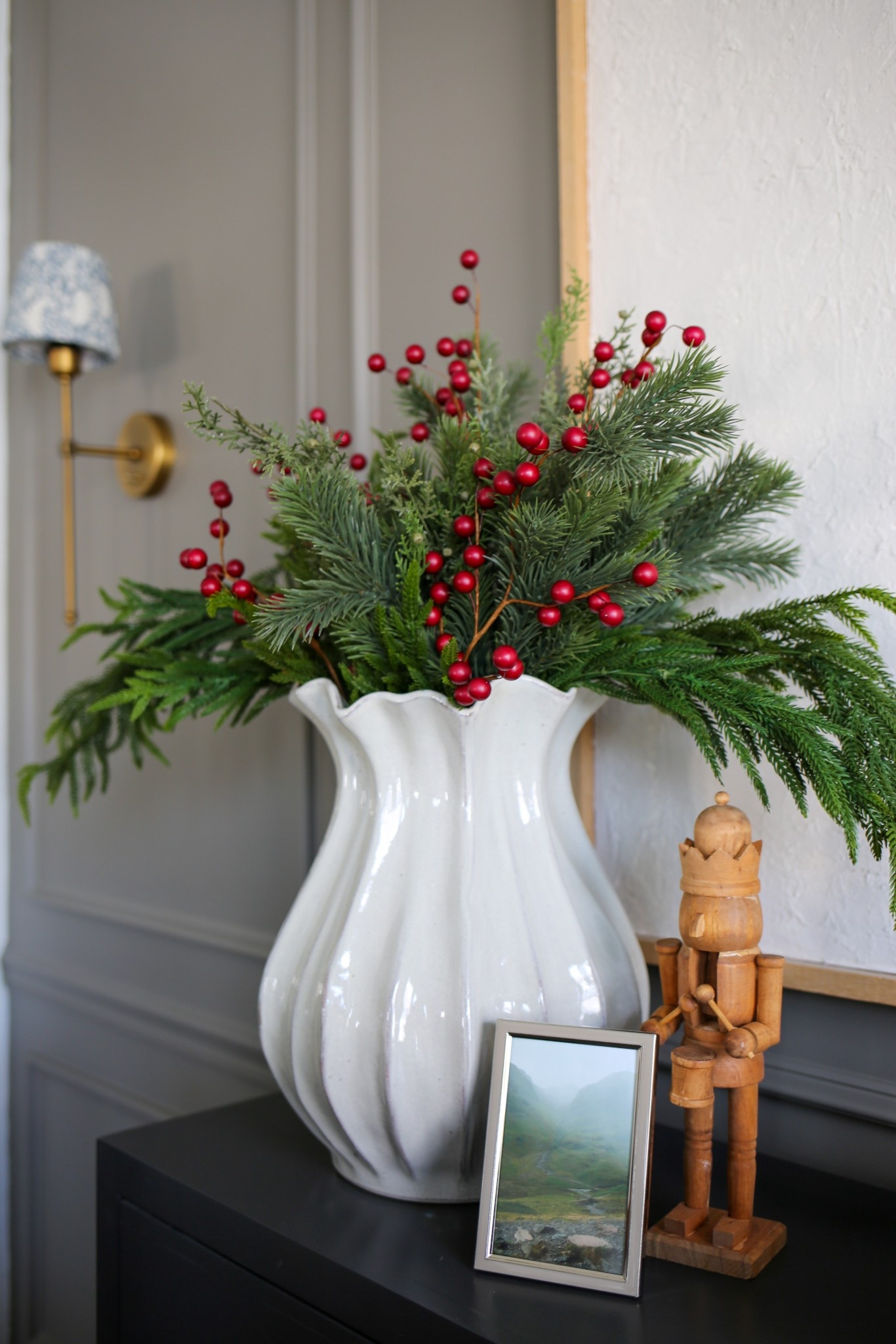 Dining room Christmas details

#LTKHoliday #LTKSeasonal #LTKHome